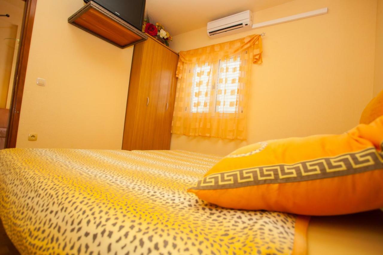 마카르스카 Apartman Antonio 아파트 외부 사진
